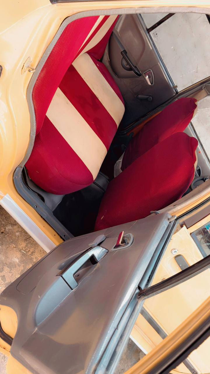 سيارة سايبة موديل  ٢٠١٢رقم إنكليزي تبريد +تدفئة +محرك خير من الله سعر30وبيها مجال.. ***********
