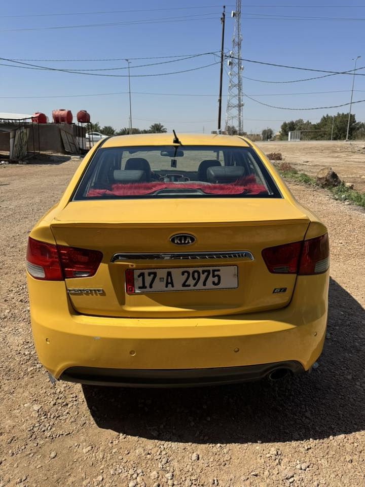 ‏للبيع كيا سيراتو 2012 خليجي رقم مثنى بسمي تحويل مباشر محرك 1600 دوش فول مواصفات بصمة فتحة سيارة جاهزة من كل شيء حادثة ￼ تصليح جاملغ ￼ اأمامي بدون عابر العنوان الرميثه شارع العام معرض خليج حديث￼ الرقم *********** السعر 94 أبيها مجال شراي ￼
