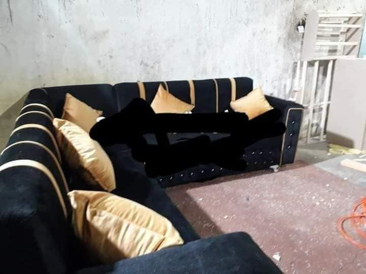 ديوان عشر مقاعد
السعر 360
تخفيضات شرط مونفس الطلب يرجع بيد السايق 
كل لالوان متوفره


**إذا كنت صاحب هذا الإعلان وتريد حذفه لأي سبب، رجاءا أرسل رسالة إلى الدعم الفني**