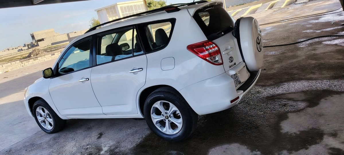 سياره رف فور 2012.رقم أربيل.. بااسم صديقي تحويلها ثاني يوم بيها تصليحات صبغ.. السعر. 140. وبيها مجال.. الرقم الهاتف ***********. العنوان صلاح الدين سامراء
