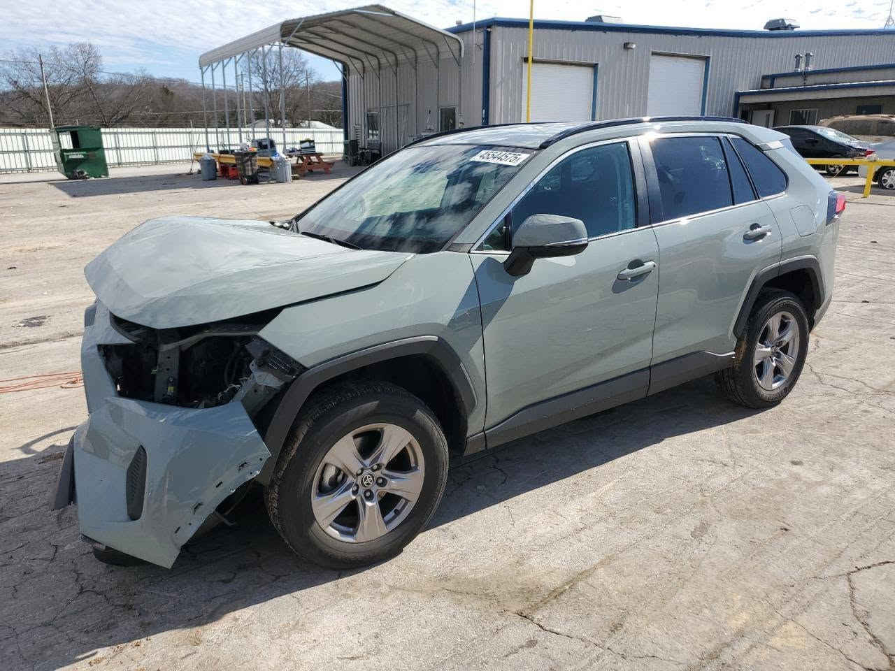 Rav4
سيارة تويوتا راف فور RAV4 موديل XLE 2023 بدون فتحة
لون سمنتي وارد أمريكي بانزين فقط
رقم بغداد الجديد هزه فحص سنوية 
 شاشة لمس كار بلي
لايت ليد
اشاير بلمري
دخول ذكي
اوتو هولد واتو ستوب
تشغيل بصمة + بصمة ابواب
صندوق كهرباء
كشنات جلد
تبريد قطعتين
صور الحادث داخل المنشور

السعر/ 220$ 
الحادث موضح بالصور
رقم الهاتف /
‎***********
