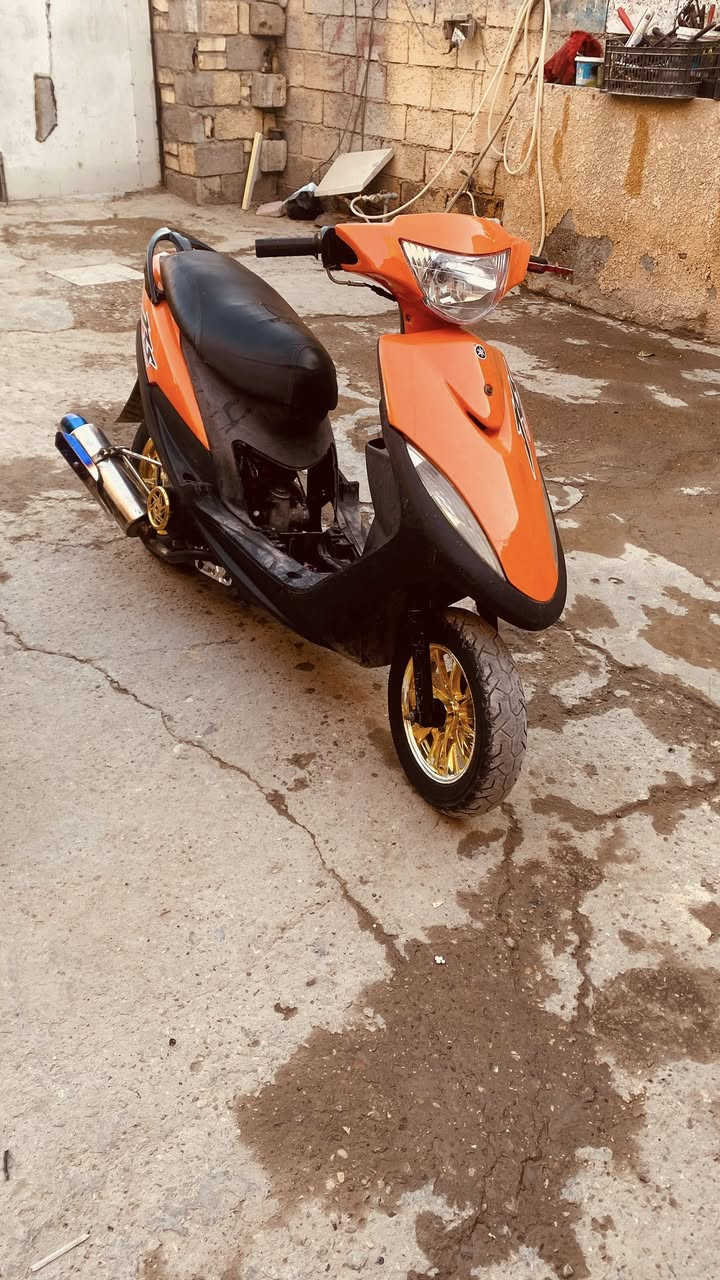 ماكس عدلة للبيع  لو مراوس  مكاني شعب حي البساتين
السعر 350 وبيهة مجال
بوشة رياضي  صالنصة رياضي 
كلاجات رياضي شيال رياضي اصلي
لون مميز برتقالي
كابريتر اصلي شلعة ومعدل
ويل كب  ذهبي ستان رياضي
تايرات مال بالة
بيهة نقص قليل


**إذا كنت صاحب هذا الإعلان وتريد حذفه لأي سبب، رجاءا أرسل رسالة إلى الدعم الفني**