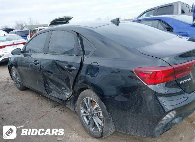 كيا فورتي 2024 وارد امريكي 🇺🇸ضرر واضح
باب مبدل وصبغ  جاملغ
محرك كير كلشي كفاله
(برده طاك )
 
(( ابيع على الفحص وين يعجبك افحص 👍))
رقم (أربيل ) جديد هزه فحص سنويه جديده

محرك 2000 Doch دوش
ماشيه ١٦ ميل 
رادارات جانبيه تحديد النقطه العمياء ⚠️
رادار خلفي تنبيه عند الرجوع‼️
رادار امامي ❗️❌
تحديد مسار/ سياقه ذاتيه 
اوتو بريك /توقف ذاتي عند الاقتراب ⛔️
اشاره بل مرايه 💡
كامره دوراه 📷
شاشه كبيره تدعم 📲Android Auto/car play
خرائط Gps 📌
فول تحكمات ستيرن 
3 انظمة قياده Sport/Normal/Smart
كروز مثبت سرعه 
ويل كب كروم 
حساس اطارات 
شاشة ظبط واعطال بل دشبول 
منافذ Usp/ Aux/ 12V
4 دسك/ مانع انزلاق/Abs
السياره جديده وجاهزه بدون اي نقص للبيع رايدها (160) العنوان بغداد/الكاظميه/شكرا اتصال هذا رقمي ***********متوفر واتس اب/محمد
