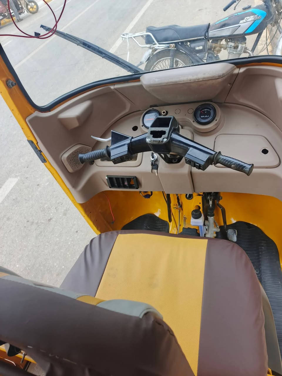 السلام عليكم
تكتك للبيع موديل ٢٢سنويه مصبوغه عام تجفيت جديد
مكاني الصويره
***********
