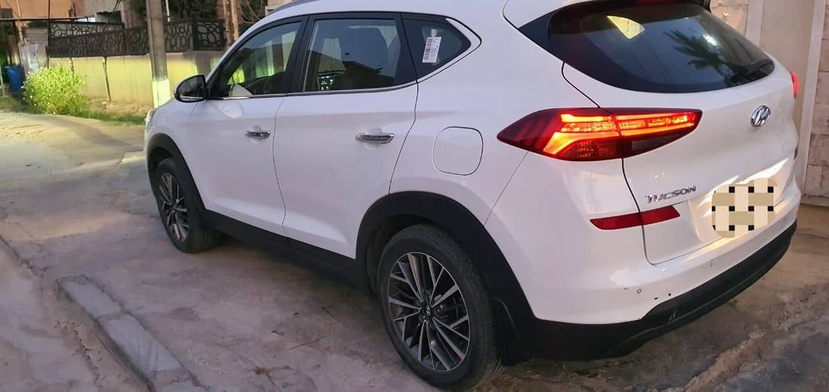 توسان ٢٠٢٠ ابيض ٥٠ الف كيلو
تحية طيبة للآدمن

رقم وسنوية وهزة جديدة بأسمي 

هيونداي  وارد خليجي نظيفة

بدون ضربة
طخة بالدعامية الخلفية
شخطة بالجاملغ الأيمن 
بصمة
تشغيل عن بعد
 كشن كهرباء  
حساسات امامي خلفي
ثلاث انضمة قيادة 
مري شفط 
قطعتين تبريد 
بردة خلفية 
كامرة خلفية
عدسات لايتات متحركة ويه الستيرن
شاشة
Android
Air play
خمسه ويل كب 

 بغداد / السيدية

الــسعر ٢١٥٠٠ دولار  

الاستفسار 

***********
