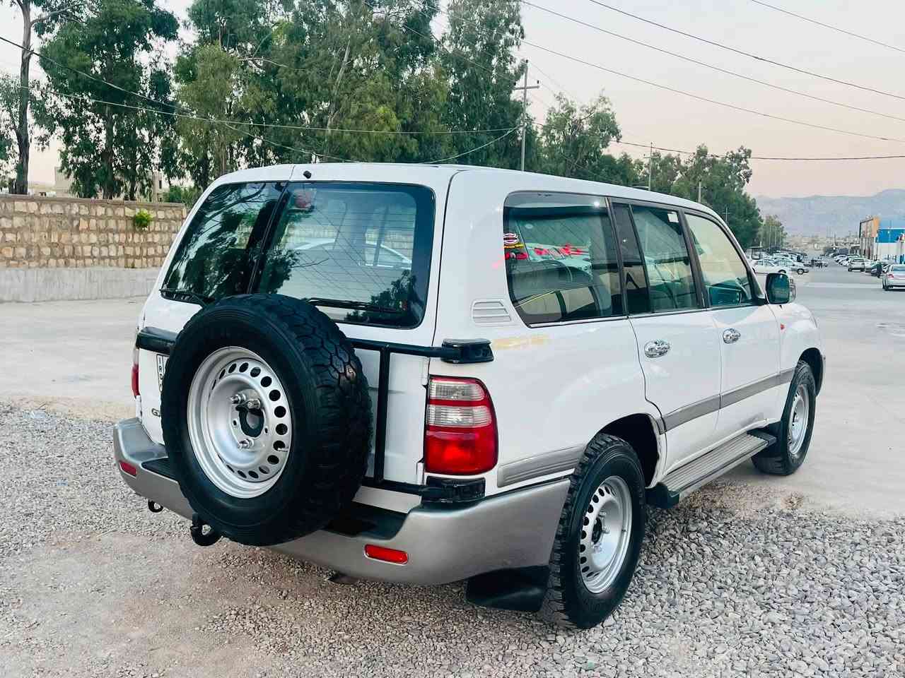 مونيكا. موديل 2002 ته حويل اسل
ناوزه رد. سه لاجه. ته بريد مه ركه زي.  جام كاره باي
گيرو مه كينه اكسل به شه رت
سه نه وي. ره قه مي. نوويه تا 2031 به ناوي خومه
٥ تايه ي ويل نوويه. 
بوياغ.١ پارچه ي هه يه 
سعري ١٢٨$
***********

