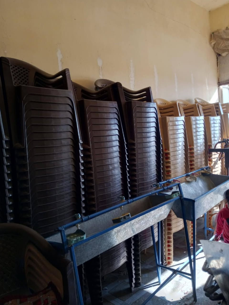 محل كراسي البيع مستعجل نتصال عل رقم ***********
