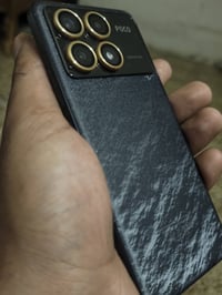بوكو F6 برو • ٢٥٦/١٢ • خدش خفيف