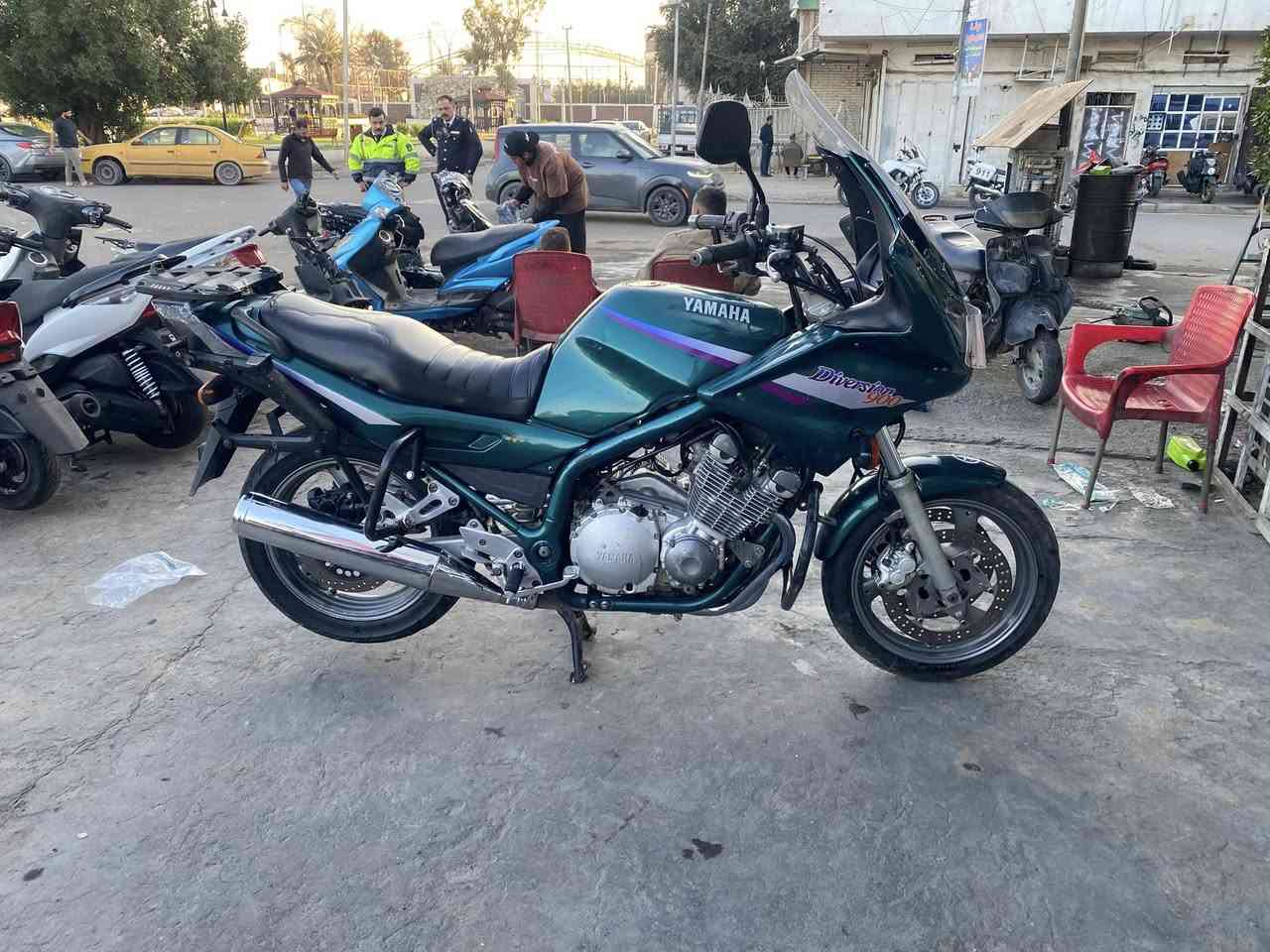 السلام عليكم دراجه ياماها 900 المكان شارع فلسطين قرب مستشفى الكندي *********** الدراجه بدون رقم السعر 21
