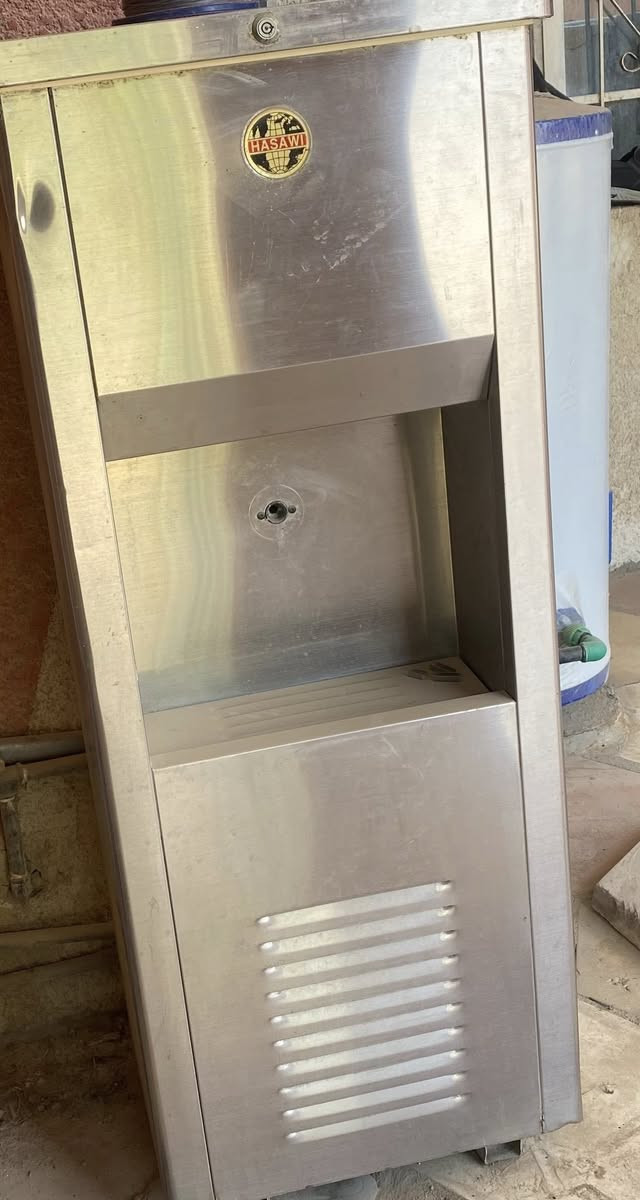 براد حساوي +معرض بهذا الشكل
‭***********‬
