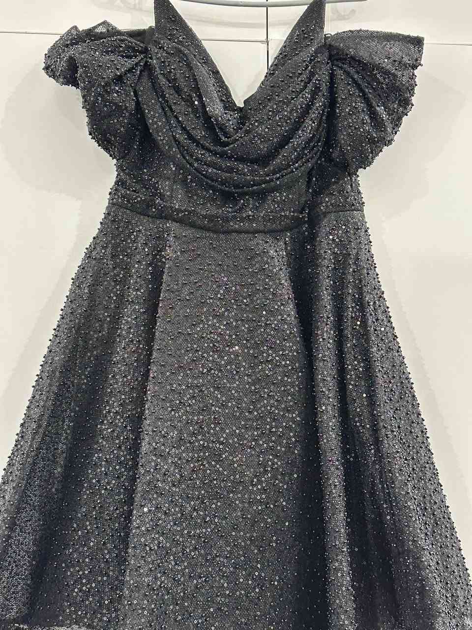 فستان سهره للبيع السعر 100 قفل ملبوس مره وحده يجنن باللبس يخصر الجسم حتى الكرش مايبينه يلبس 44/46 مكاني السماوه


**إذا كنت صاحب هذا الإعلان وتريد حذفه لأي سبب، رجاءا أرسل رسالة إلى الدعم الفني**