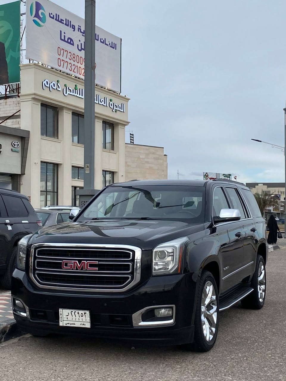 سلام عليكم جمسي يوكن مديل 2018 كفاله عامه بيهه بارد واحد فقط والباقي كفاله رقم بغداد تحويل ثاني يوم فول مواصفات ماعده الفتحه والبصمه سياره جديده مال جناي تخم تاير مكينه كير حداديه 
السعر 365 وبيهه مجال مكان السياره البصره المشراق الجديد للإستفسار 
رقم *********** والشراي يتصل
