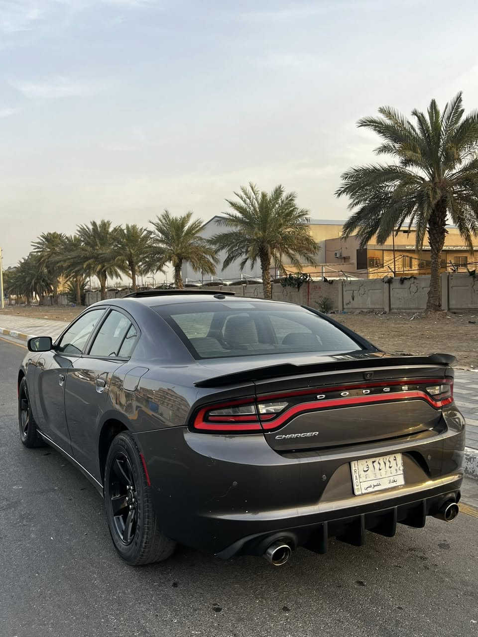 السلام عليكم دوج جارجر موديل 2019 السياره امريكيه حادث السياره جاملغ و بنيد السياره صور الحادث مذكوره بل منشور بدون دواخل السعرر (175) الهاتف *********** موصفات
السياره فول 1/1 فتحه / بصمه أبواب /تحكم ستيرن /
كشنات جلد+كهرباء /لايت زنون + لد / بعد بيهه هواي موصفات رقم بغداد مشروع وطني تحويل مباشر الشراي يتصل
