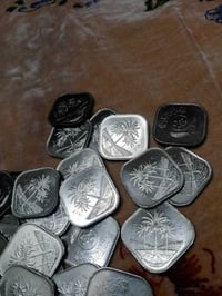 نصف دينار • غير مستخدم • ٢٠ قطعة