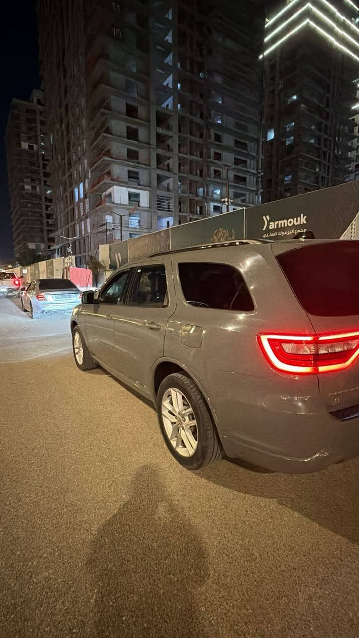 🇺🇸 للبيع: دوج دورانجو GT Plus 2023 وارد أمريكي
 • الموديل: 2023
 • اللون: سمنتي
 • الوارد: أمريكي 🇺🇸
 • الحالة: إكليين تايتل، بدون حادث، بدون إيرباك، بدون شواصي، بدون الغود
 • المواصفات:
 • فول مواصفات GT Plus
 • شاشة وسطية كبيرة
 • شيفتات ستيرن
 • تحكم بستيرن جهتين
 • بانوراما
 • بصمة وتشغيل عن بعد
 • رادار أمامي وخلفي
 • كراسي منفصلة ملكية
  .الصندوك شفط
وبعد هواي مواصفات…
 • المسافة المقطوعة: 65,000 ميل
 • المحرك: 3600 
رقم بغداد
 • موقع السيارة: بغداد

📞 للتواصل والاستفسار: ***********
