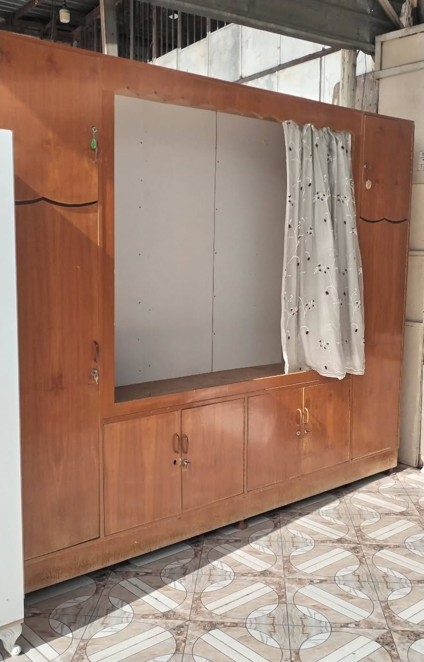 معرض سليماني صاج نضيف للبيع
سعره 165مع مجال الشراي يتصل على الرقم ***********
مكاني شارع صلاح الدين
