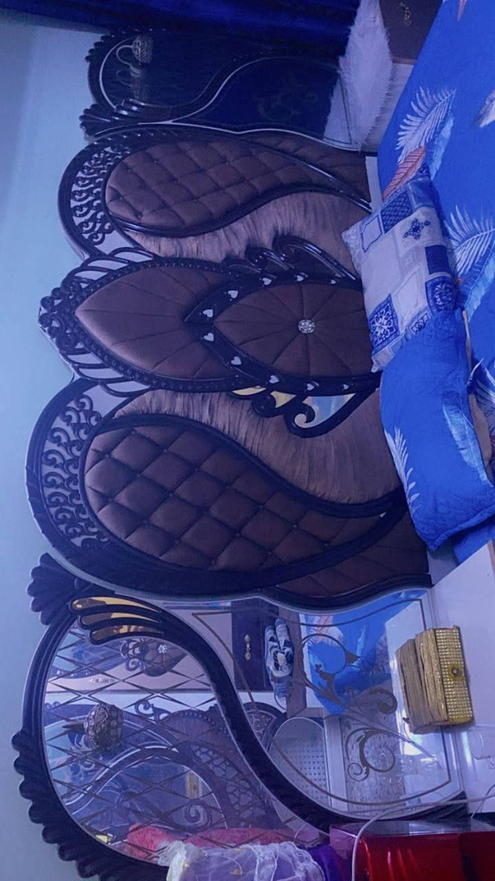 سلام عليكم غرفه تركيه للبيع 
السعر مليون وبيها مجال 
المكان بغداد مدينة الصدر 
رقم الهاتف ***********
