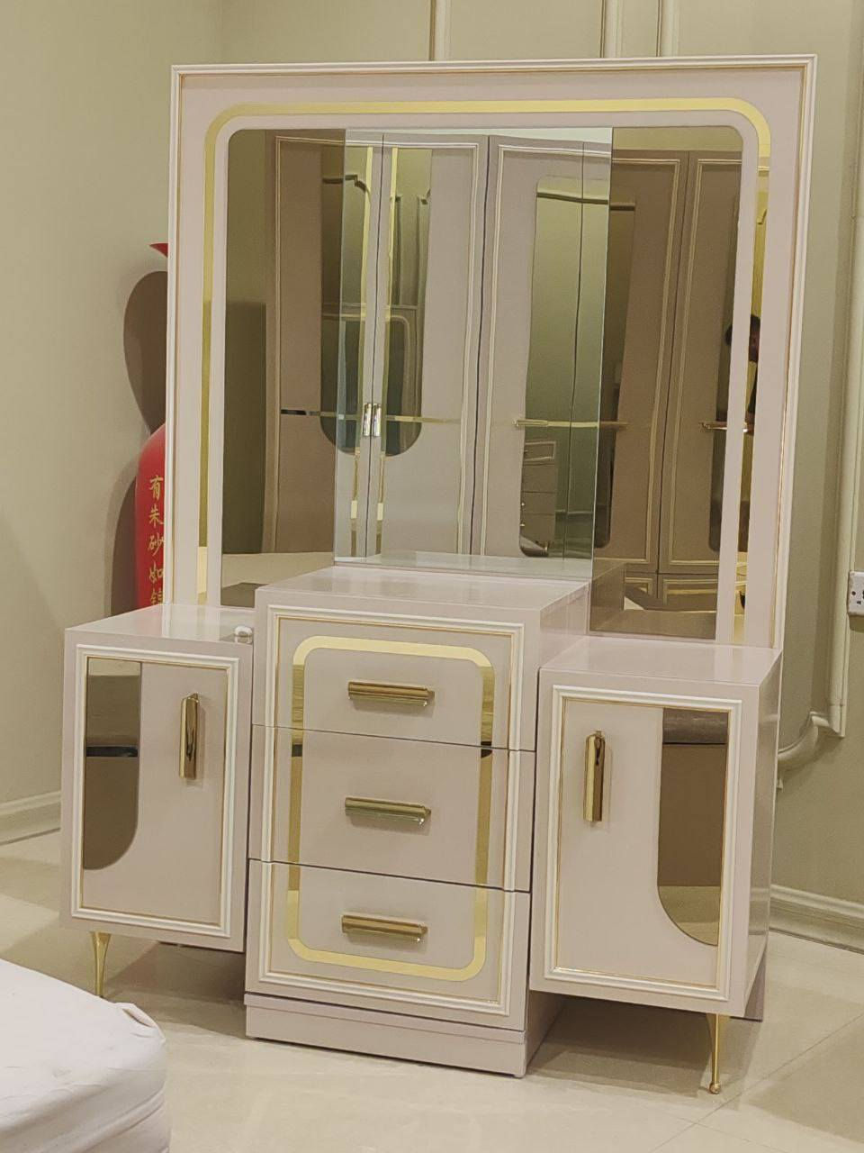 وصول غرفة نوم كلاسك ابواب 10 قطع معمل اصلي درجة اولى📢
نفس الصورة بالضبط💯
برغي وجوي حديد
سرير جك خزان 
انارة ذاتية ثلاث الوان
نرمايد هيدروليك 
سكك ثلاث مراحل  
نقوش بروفيل درجة اولى 
متوفرة بلون كبتشينو✅
قياس الكنتور مع الملحق 340سم ✅

 
السعر مليون. و500 الف عراقي


**إذا كنت صاحب هذا الإعلان وتريد حذفه لأي سبب، رجاءا أرسل رسالة إلى الدعم الفني**