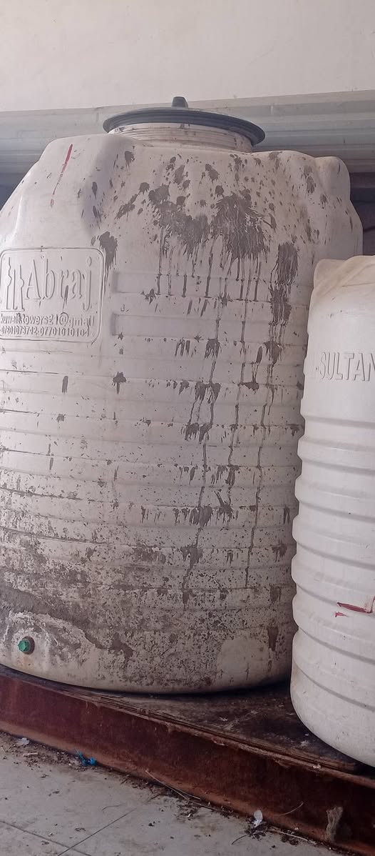 تناكي مستخدم قليل ابو 500 وابو 1000 عنواني الناصريه  مركز الزيناويه قرب كناهره شراي 
***********
