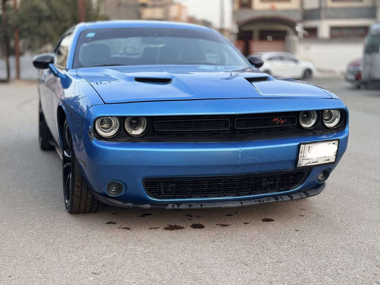 جالنجر بحري GT 6 سلندر 3600 تو ويل
موديل 2016 ماشية 99mil ، رقم بغداد
حادثها جاملغ بنيد ، سونارها وصور حادث بلمنشور
سيارة فول مواصفات ( كشنات كهرباء وجلد وتدفئة تبريد ، تدفئة ستيرن ، دكمة سبورت ،تشغيل عن بعد ،دخول ذكي) فول عدة الفتحة 
عليها عدسات زرع لد كلش مرتب ب300$ سويتة 
عليها شوتة رياضية Kn سعرها 400$ اصلية ، يعني اطلع بيها بنص الفيضان والمي كلشي ماعليها لاتسحب مي ولا شي 
تخم تاير جديد
كير محرك تبريد كلة كفالة 
حجر بيئة موجود وكفالة لبلادي
السيارة مرتبة وحلوة صارلها سنتين عندي
والسيارة مال جناي ماتعبة نظيفة ،
سعرها 160 بيها مجال بسيط
ومكاني بغداد الدورة 
خاص لو *********** 
، تحياتي
