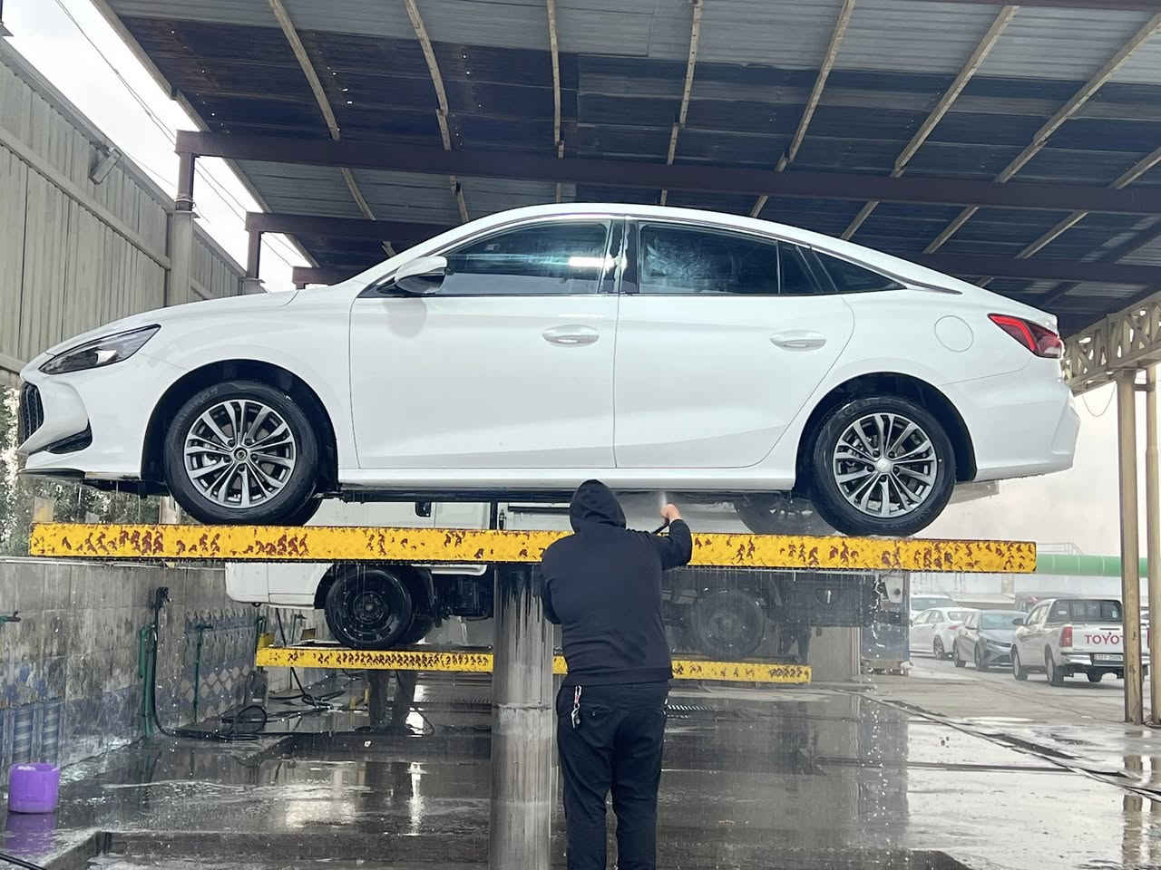 سلام عليكم 
للبيع M G .GT   صيني وارد خليجي
موديل 2025 بحاله الوكاله 
محرك 1.5توربو cc 
رقم اربيل    شرط وكاله شرط التحويل 
رقم سنويه هزه كله جديد  
 
موصفات 📍
مسجل شاشه تدعم الكار بليً
بصمه  نضام ترحيب📍
شاشه كامره 📍
تحكم ستيرن 📍
داخل  اسود +احمر 
كشنات   جلد بلاد 📍
هندبريك بصمه وتو هولد📍
لايت زينون بلاد ليد ترحيب  📍
ماشي  17000 الف قابل للزياده 
 
الاستفسار اكثر  اتصل ☎️على الرقم اسفل المنشور ⬇️  وين ماكنت اخليك على راسي       السعر    118  وبي مجال

العنوان  واسط الصويره 
***********
