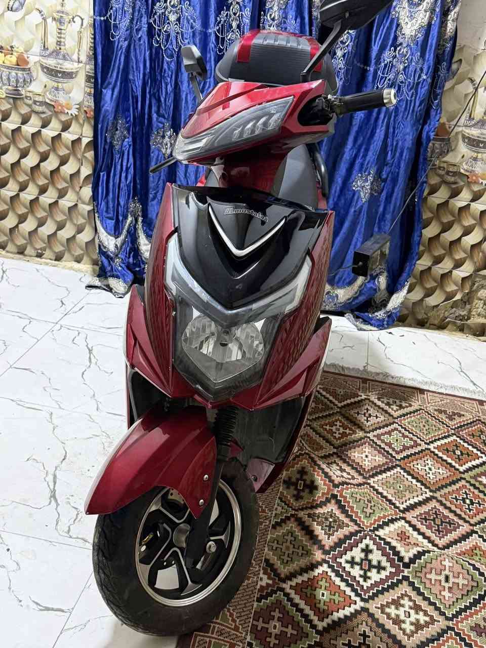 سلام عليكم دراجاا شحن جديدا لوك تركتها خمس تشهر ولباتريات كعدن سعر هن ٧٥ الف  سعر لدراجة ٤٥٠ مكاني بغداد شعب للاستفسار ***********
