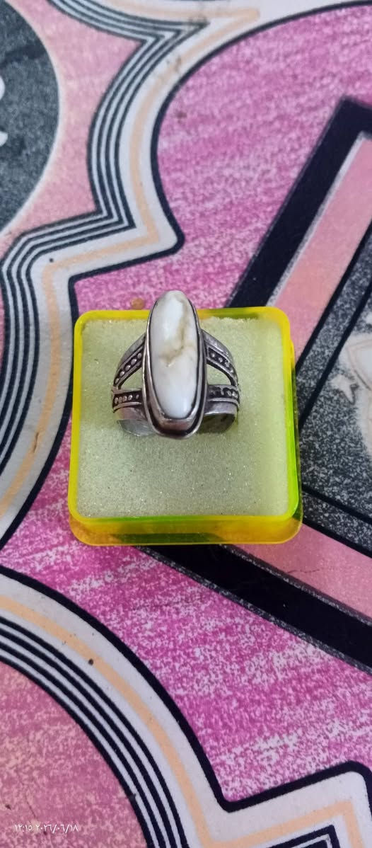 خاتم عطف محبه عامه البيع السعر 50 وبيه مجال مكان القرنه هور السعد ***********
