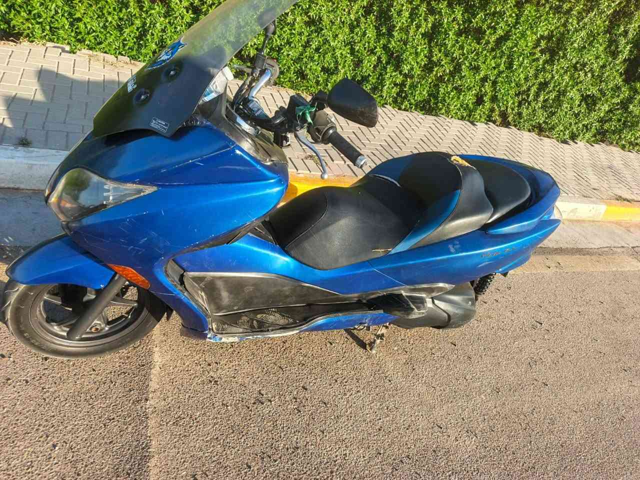 دراجه فورزه للبيع كفاله عامه سعر مليون وميتين وبيها مجال الاستفسار ***********
