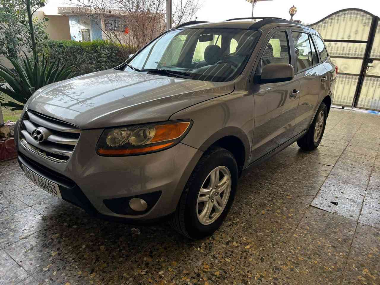 من رخصه الادمن المحترم
هونداي سنتافي موديل 2011 مكفوله من الصبغ والظربه 
والتبديل مكينه كير حداديه صدر تخم تاير تبريد ثلج المواصفات تحكم استيرن شاشه كامره محرك 2400
رقم بغداد بأسمي السعر 138 وبيه مجال غير متواجد 
فيس الشراي يتصل للاستفسار (***********)
