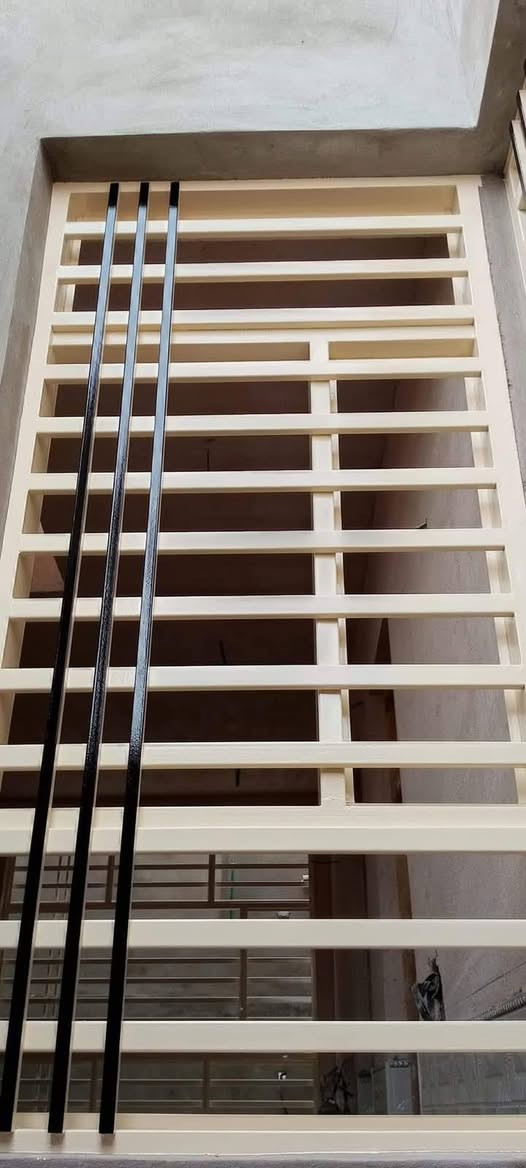 يا الله صباغ بوب وشبابيك تنضيف شغل درجه اولى سعار مناسبه تصل وتدلل صبغ جدران ***********
