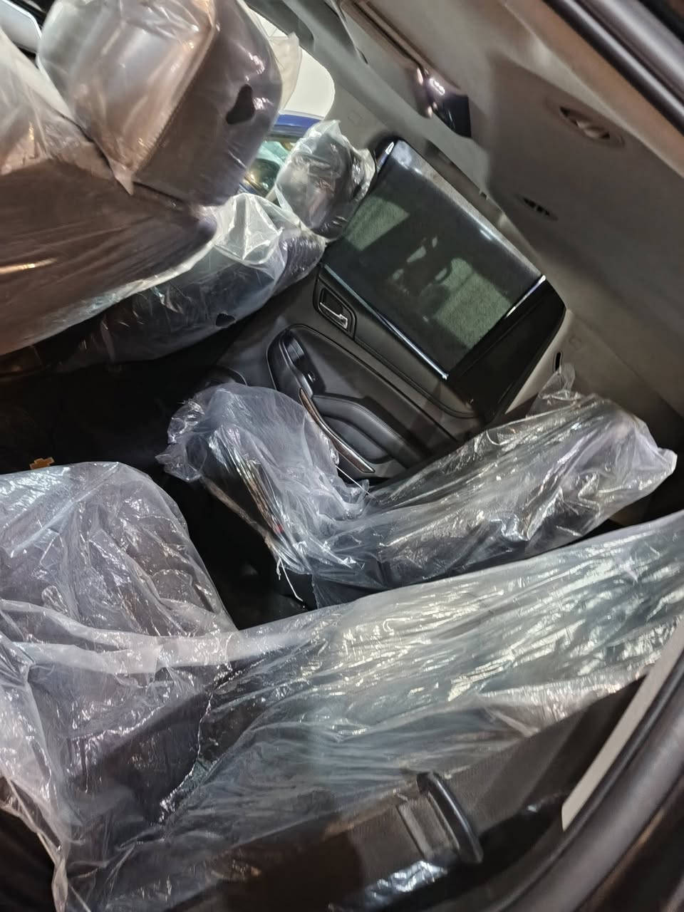 تاهو 2018 بيع او مراوس
فول مواصفات رقم بغداد نكليزي كشن منفصل محرك8 ;5300
حادثه قطعتين تبديل اصلي بدون دواخل جاهزة سيارة كشنات جلد تبريد تدفئة كهرباء كير تعليك سلايت بصمه فول مواصفات
ماشية 90الف ***********
