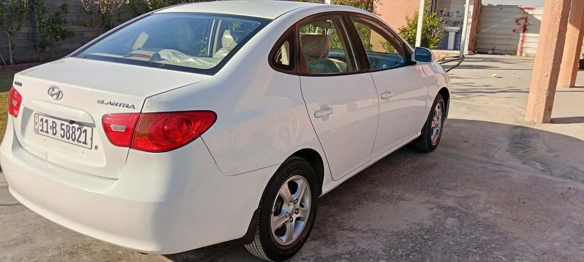 السلام عليكم 
مكلف بلنشر للبيع النتر 2009خليجي 
مكفولة من الصبغ محرك 1600دكشن عالي 
تحويل مباشر مكان السيارة بغداد ناحية الرشيد 
السعر 105وبيهة مجال 
السيارة مكفولة من الصبغ والضرر 
هزة جديدة السيارة كالة 
صدر تبريد تاير جديد محرك

‭0784 813 3081‬

‭0751 076 7747‬
