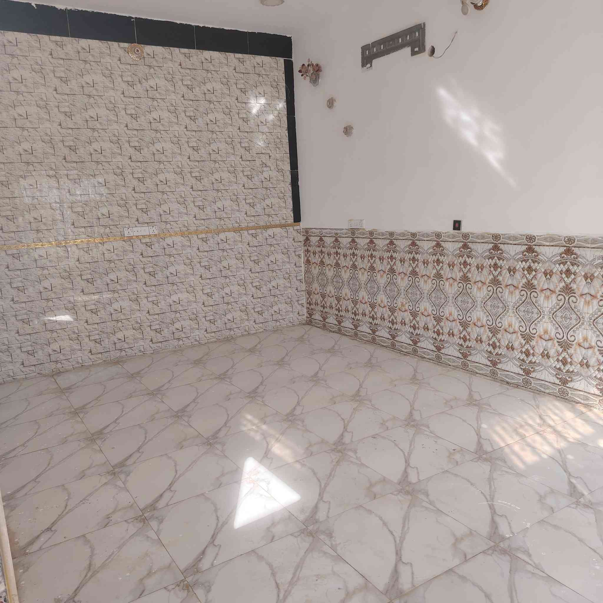 دار للبيع حي الامين
مساحة 125 متر

غرفتين + صاله + مطبخ + استقبال

لاستفسار 

***********
