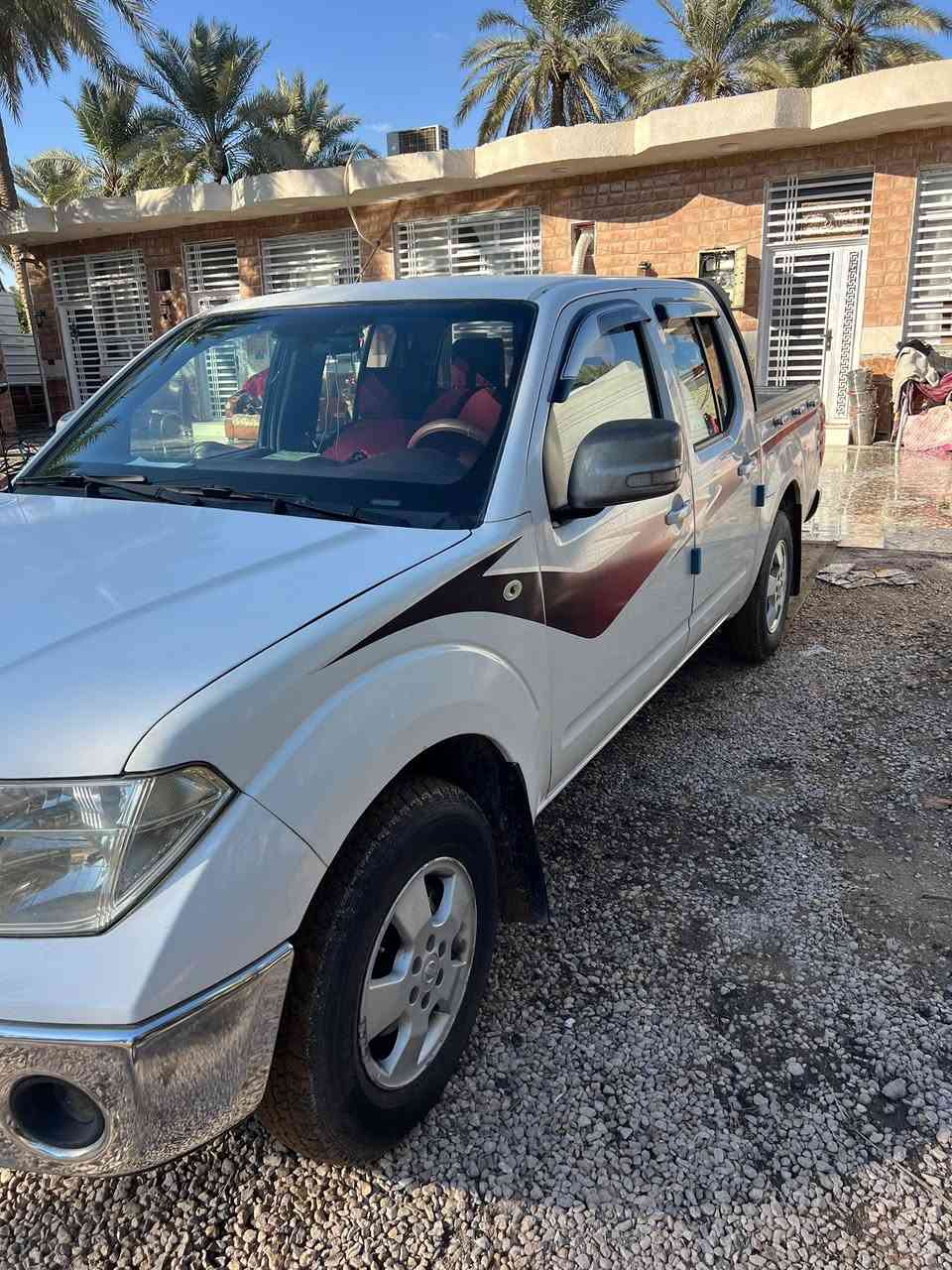 نيسان نيفاره 2013 للبيع فقط رقم أربيل السنويه منتهيه كير عادي مكينه كير نضيفات تبريد تدفئه شغلات مابيه نقص سياره نضيفه وجاهزه من كلشي 
السعر 95 وبيه مجال قليل 
مكلف بلنشر 
رقم راعيها ***********
مكانها كربلاء
