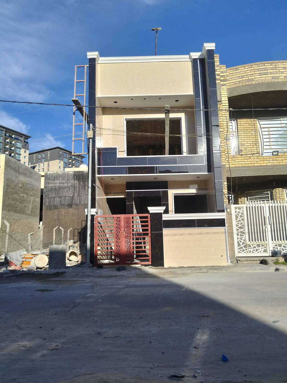 😊 خلنا نسوي اعلان ونكول يالله
"أسطه لباخ متمرس متفرق حاليا أبحث عن فرصة عمل في مجال البخ في بغداد. خبرة في لباخ المواد الإسمنتية وتصفير الواجهات والتعامل مع مختلف أنواع وتطبيق البورسلين .  للتواصل: (***********)"

يالله
