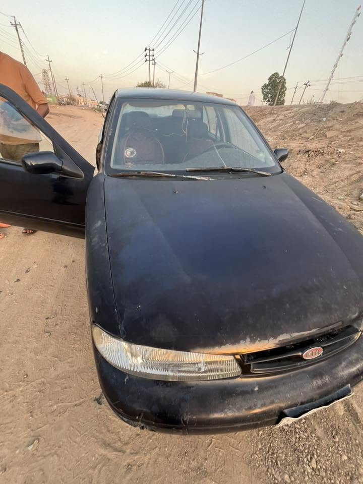 السلام عليكم
كيا سيفا رقم بغداد موديل ٩٥ 
بيها خيط تبخير سنوية ساقطه
المكان واسط _ العزيزية
للاتصال 
رقم الهاتف ***********

