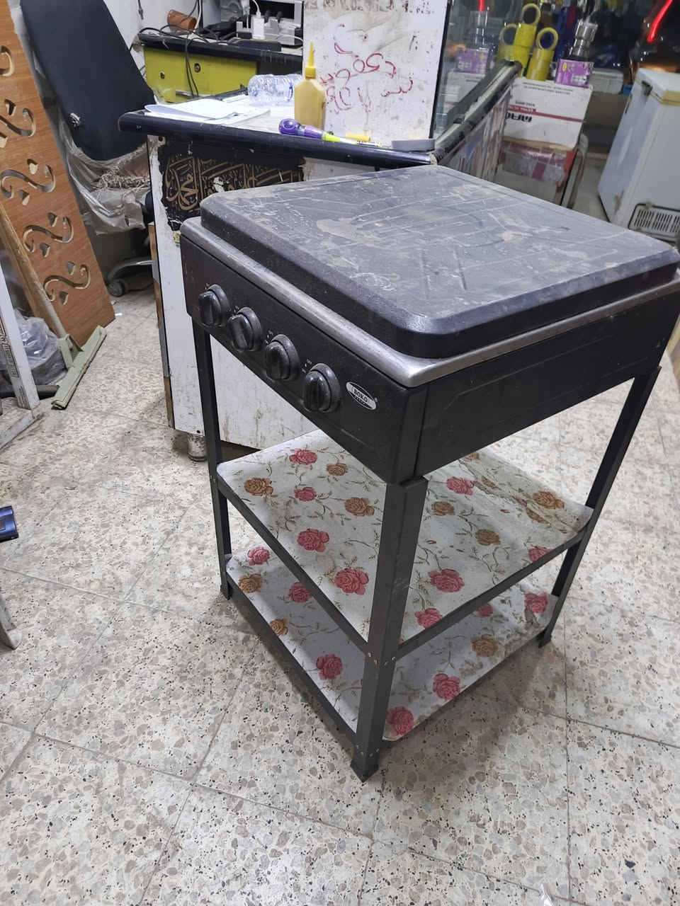 غراض نضيفه للبيع كلمن وسعره ***********
