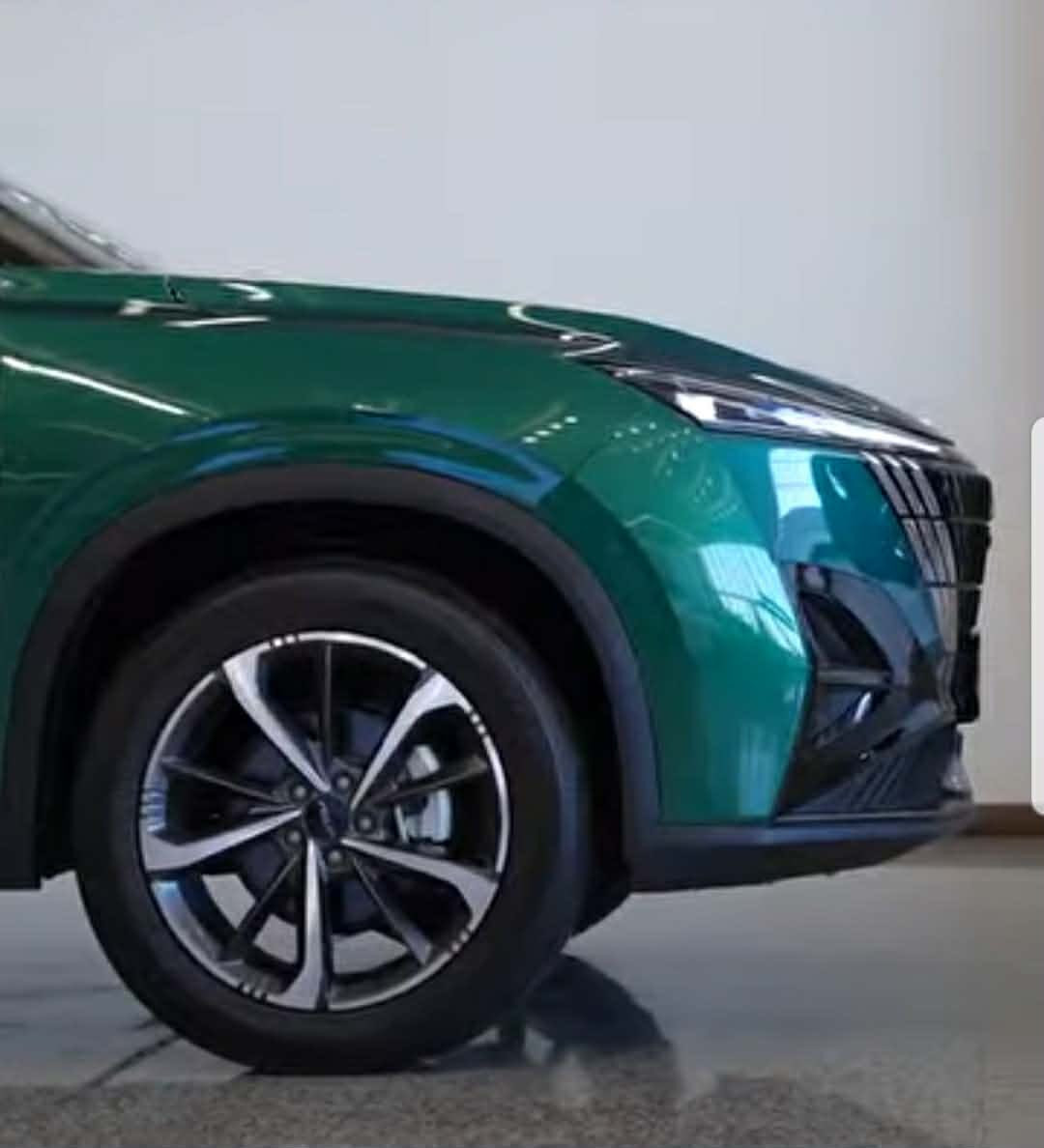 دونك فينك تو كلر   فحص نينوى ما مرقمه ضمان شركه ليث العبيدي ٦ سنوات و200000كيلو متر  محرك نيسان روج السياره ماشيه 1200 بس يعني زيرو تقريبا 
التصميم الخارجي للسياره جدا عصري ورياضي  تحتوي السياره على اضاءled
مع التحكم بعدسه اللايت وجناح رياضي 
وصندوق كهرباىي السياره بيها نضام اتزان بالمرتفعات يعني بيها نضام يخليها تمشي المرتفعات بكل سهوله ونضام تثبيت سرعه محرك ١٥ccتيربو بعزم دوران ٣٠٥ نيوتن يعني طياره بناقل حركه ٧ سرعات يعني كل ١٠٠ كيلو ٧ لتر  طبعا السياره بيها مواصفات أتحدى اي ماركه بيها وكلش هواي سبب  بانوراما مع سقف اسود اعلى فئه بالميك 
السياره عليا ١٧٠ تقريبا. طالب عليا عليها ١٦٥ وآسف على الاطاله رقم الموبايل 
***********
