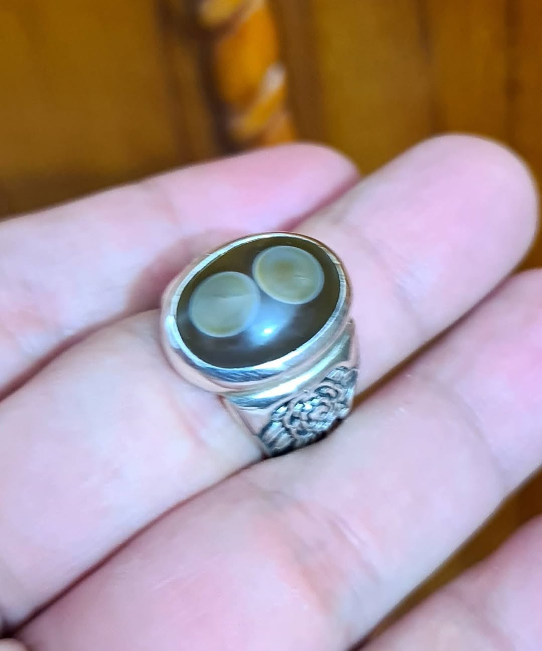 للبيع سليماني عينتين زيتوني تحفة
صياغة ثقيلة يدوية يوجد توصيل ان شاء الله قياس الخاتم 
(21)


**إذا كنت صاحب هذا الإعلان وتريد حذفه لأي سبب، رجاءا أرسل رسالة إلى الدعم الفني**