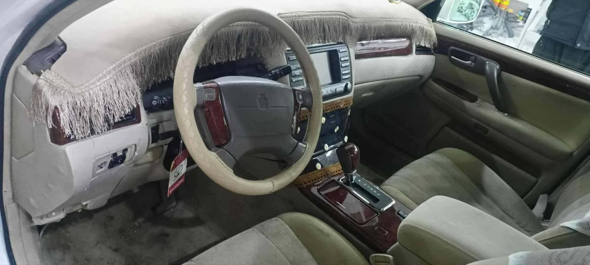 مە لایک بڕاوە دیفۆر بجووک کامل مسرف کامل جوانکاری پێشو دوای عیون 2003سپی سادە  سعری 37گە ڵ ***********
