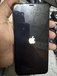ايفون XS ماكس • يطفى ويشتغل • كامرة واطفة