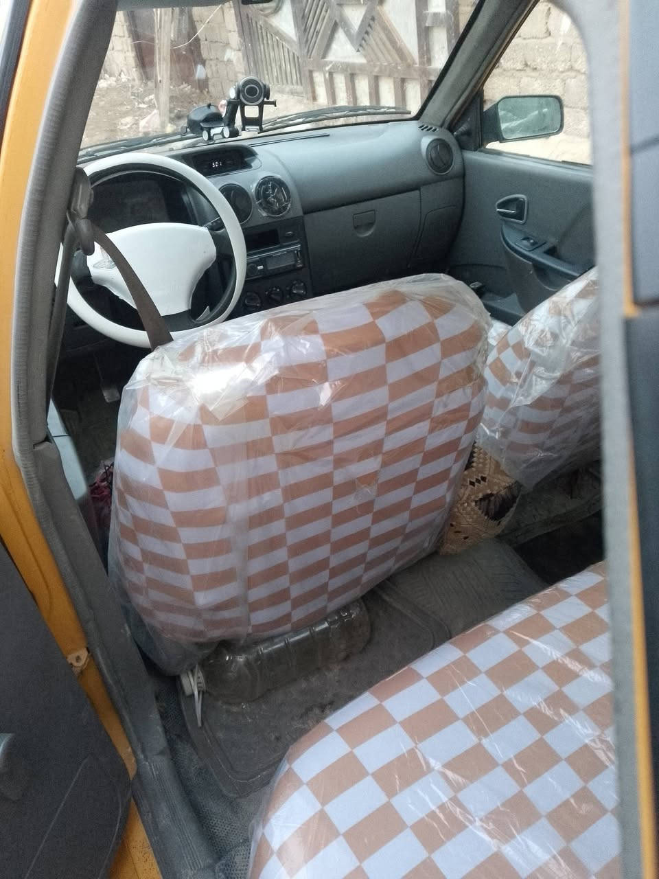 السلام عليكم سايبه 2012 مكينه كير جدد شرط السياره مكفوله فقط طخه بل جاملغ الخلفي احلا من الصور السياره يشهد الله كهربائيات شغاله تدفئه شغاله مصفره هيئه  وغرامه  صولات موجوده راعيه قريب عليه مكاني كربلاء قرب جامعه  السياره ما بيه نقص فقط بور نقصه ترايك وين ما يعجبك السعر 26 بيه مجال ***********.  شواصي جدد مكفولات
