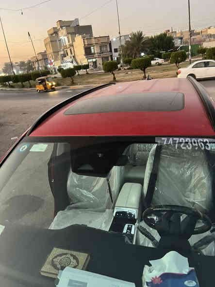 السلام عليكم شباب من رخصت الادمن  للبيع توسان  موديل٢٠٢٢
رقم بغداد (الدولي الجديد)
الضرر بنيد مصبوغ فقط ولباقي مكفول 
سلايد روف 
بصمه تشغيل 
باب خلفي كهرباء 
كراسي كهرباء 
كراسي هيتر 
استيرن هيتر
هاند بريك بصمه
شاحن واير ليس 
شاشه ابل كار بلي 
كامره دواره
دشبول ايباد
قطعتين تبريد
حساس امامي وخلفي 
لايت زينون + LED
كشافات زينون
بكلايت LED
ويل كب 19
مثبت سرعه
نظام مانع الانزلاق 
نظام نزول منحدرات
نظام الايزو فكس
درايف مود SMART/SPORT/Eco/NORMAL
اشاير بل مري والمري قابله للطي
مخارج USB + مخرج كشن USB
سعرها ٢٠٥ وبيه بسيط   
مكاني بغداد
للاستفسار ***********
