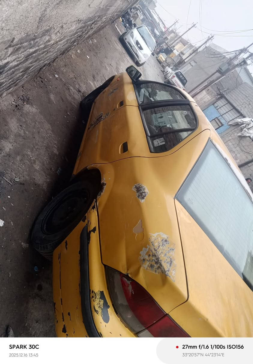 سمند ٢٠١١ ناطقه
السياره مكينه كير صدر تايرات كهربائيات كله جديد 
رقم نكليزي بسمي السياره تأخذ مصفر ثاني يوم احولك
مجرد يرادله السياره صبغ من ناحيت الميكانيك كبل للشارع 
السعر ٢٥ وبيها مجال
***********
