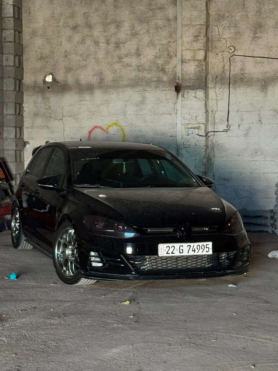 الحلوة للبيع صاروخ ارضي 🚀
كولف gti موديل 2020 
السيارة كلين وارد كندي
هنا بالعراق صار بيها جاملغ وطخات بسيطة
رقم الشاصي : 3VW6T7AU7LM001723
ماشية 78mi
السيارة مبرمجة ستيج 1 بلاس عليها شوتة وعطاس وتفريغ
عليها ويا BBS اصلي 
عليها لويات ريسنك نصبتها تخبل
عليها كزوز  
كشنات مخمل تدفئة 
رادار امامي 
والسيارة بالحقيقة تخبل احلى من الصور بهواي
السعر  145 بيها مجال 

مكان السيارة بغداد الدورة
***********
