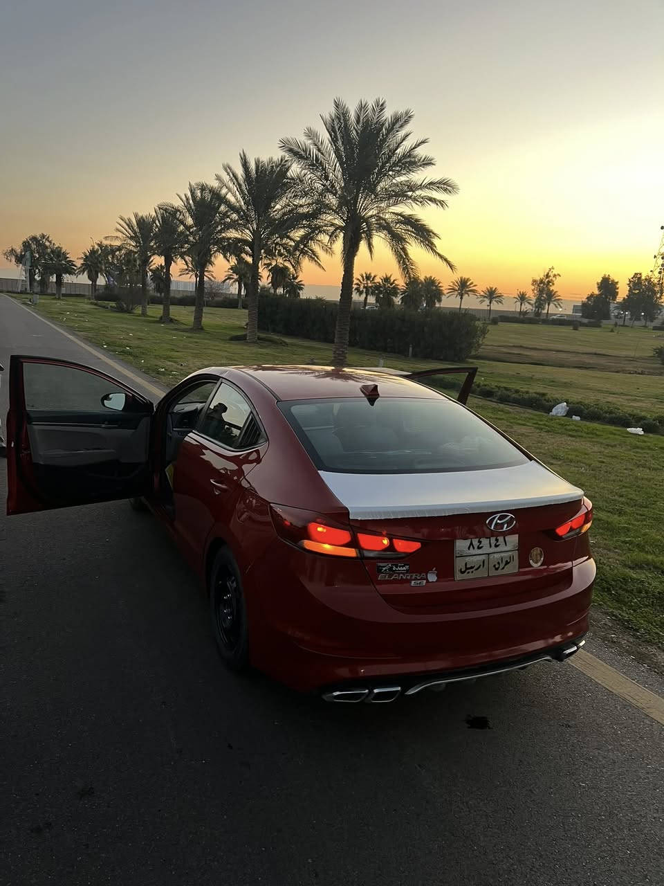 إلنترا للبيع 🚗
نظيفة، اقتصادية، جاهزة للمشي
فحص موجود السياره كامله و ع ايدي استعمال شخصي 
السعر حلو سياره متعبك تخم تاير جديد منضومه ماء درايم شفت جديد صدرها جديد 
***********
