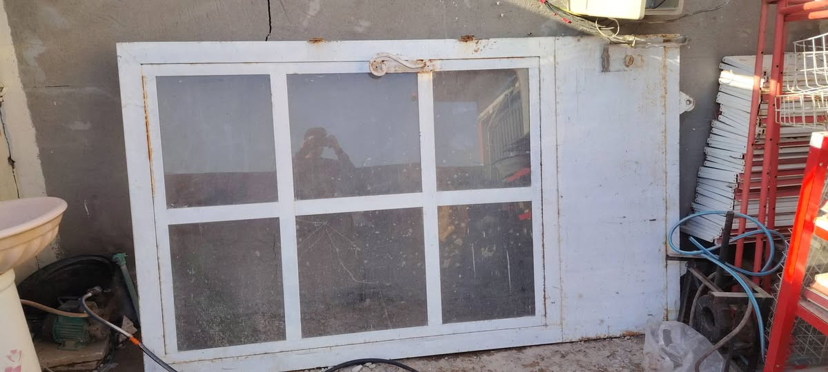 السلام عليكم ورحمة الله وبركاتة اخوان عندي غراض محال للبيع شوفت عينكم الغراض انضف الله يشهد ارفوف وجام خانه وخانت عرض كزاز العلوان الامين الثانيه قرب فلكت الحدادين الشراي يجي وتساب السعر خاص رقم التليفون ***********رقم الثاني *********** ومتوازي على بيعتهن خوان ولا تقصرون بلمشاركه من رخصات الادمن
