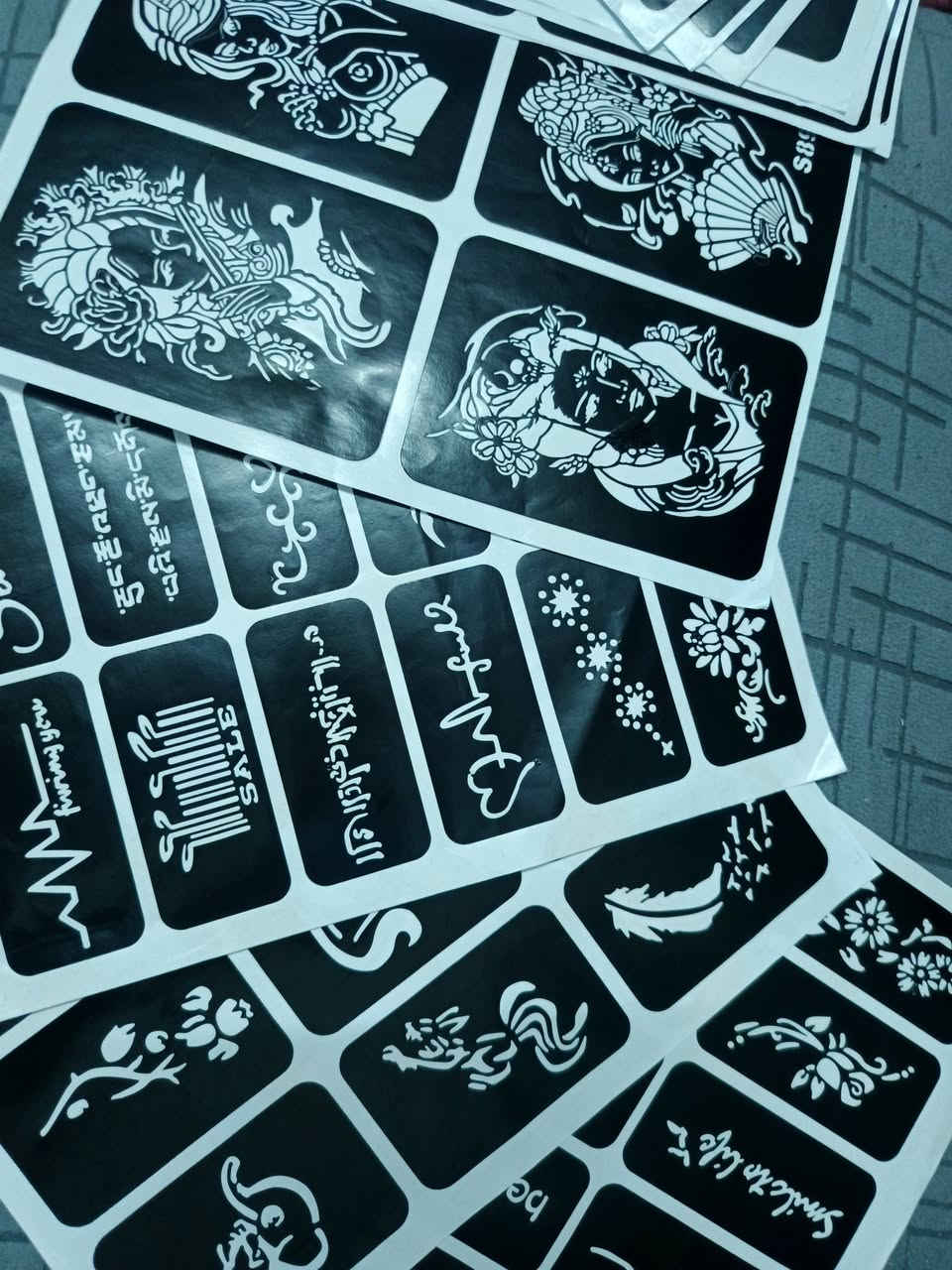 احلى نقشات الحناء الهنديه و العربيه 
تعالوا قبل متخلص الكميه


**إذا كنت صاحب هذا الإعلان وتريد حذفه لأي سبب، رجاءا أرسل رسالة إلى الدعم الفني**