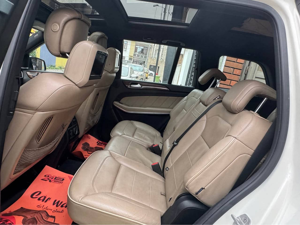 🔥 للبيع – مرسيدس GL 500 موديل 2013 🔥
وكالة خليجية | مواصفات كاملة | 

🔹 الموديل: 2013
🔹 المحرك: 8 سلندر قوي
🔹 المسافة: 152,000 كم فقط
🔹 الوكالة: خليجي
🔹 الحالة: مكفولة من الضرر والصبغ 100%
🔹 اللون: أنيق وجذاب
🔹 الفئة: فول مواصفات – للأخير
🔹 الكت: AMG بلادي

✨ المواصفات البارزة:
✔️ جلد فاخر كامل
✔️ فتح سقف بانوراما
✔️ مقاعد كهرباء مع تبريد وتسخين
✔️ ذاكرة مقاعد
✔️ شاشة كبيرة + نظام ملاحة
✔️ كاميرات 360°
✔️ حساسات أمامية وخلفية
✔️ نظام تعليق هوائي AIRMATIC
✔️ نظام صوت فاخر
✔️ بصمة تشغيل + دخول ذكي
✔️ جميع الأنظمة شغالة بكفاءة عالية

🛡️ الأمان:
✔️ جميع الإيربكات سليمة
✔️ فحص + هزة + سنوية كلها جديدة
✔️ تحمل لوحات أربيل الجديدة

📄 التسجيل:
✔️ باسمـي شخصيًا
✔️ جاهزة للنقل فورًا

💰 السعر245 ورقة (قابل للنقاش للجادين فقط)

📍 العنوان: الدورة – شارع أبو طيارة
📞 للاستفسار. ***********

🚗 السيارة نظيفة جدًا، استعمال شخصي، وجاهزة من كلشي
فرصة حقيقية للي يعرف قيمة الـ GL 500 💎 بغداد, العراق
