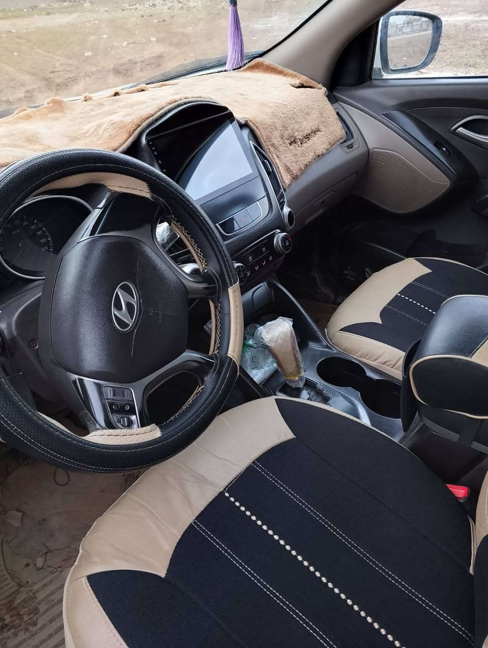 تكسون وارد خليج 2010
السياره بلاديه بيها بارد بسيط چاملغ خلفي 
تحويل مباشر من الشرعي 
السياره جاهزه واحلا من الصور 
المكان ناحية ربيعة 
السعر 140 وبيها مجال حك الجيه 
باقي التفاصيل اتصل 
*********** عليه واتساب 
((مكلف للنشر))
